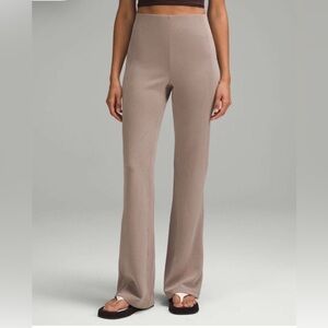 Lululemon Ribbed Softstreme Flared Pant Taupetastic Size 4